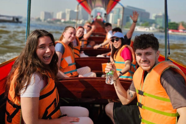 Cultural boat tour